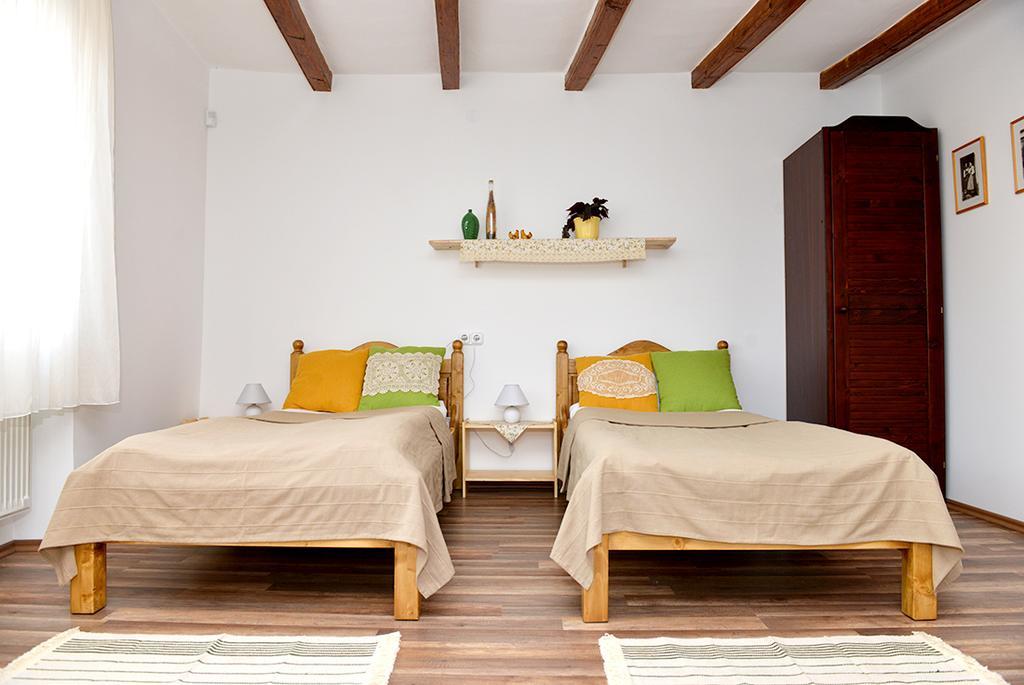 Rigofuetty Vendeghaz Otel Tiszaalpar Dış mekan fotoğraf