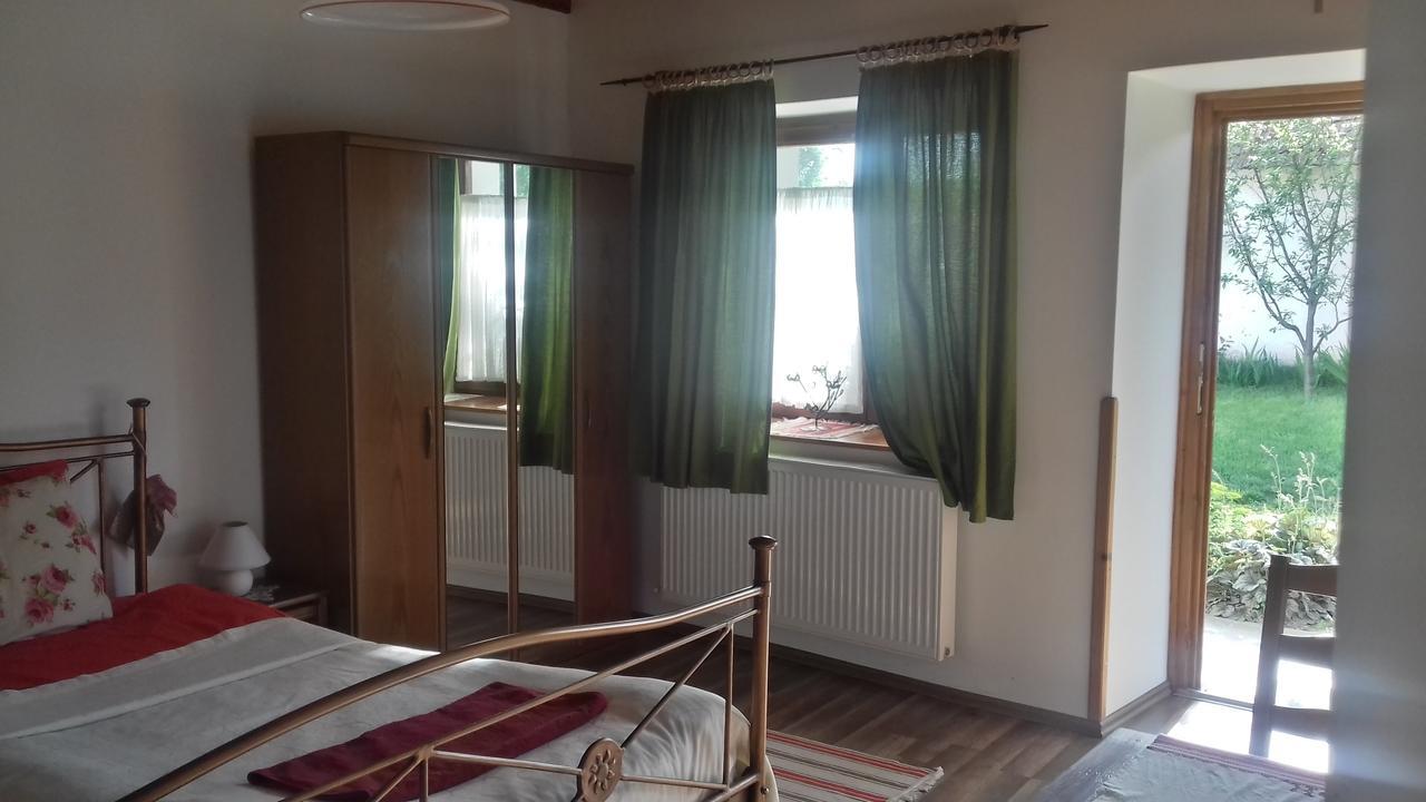 Rigofuetty Vendeghaz Otel Tiszaalpar Dış mekan fotoğraf